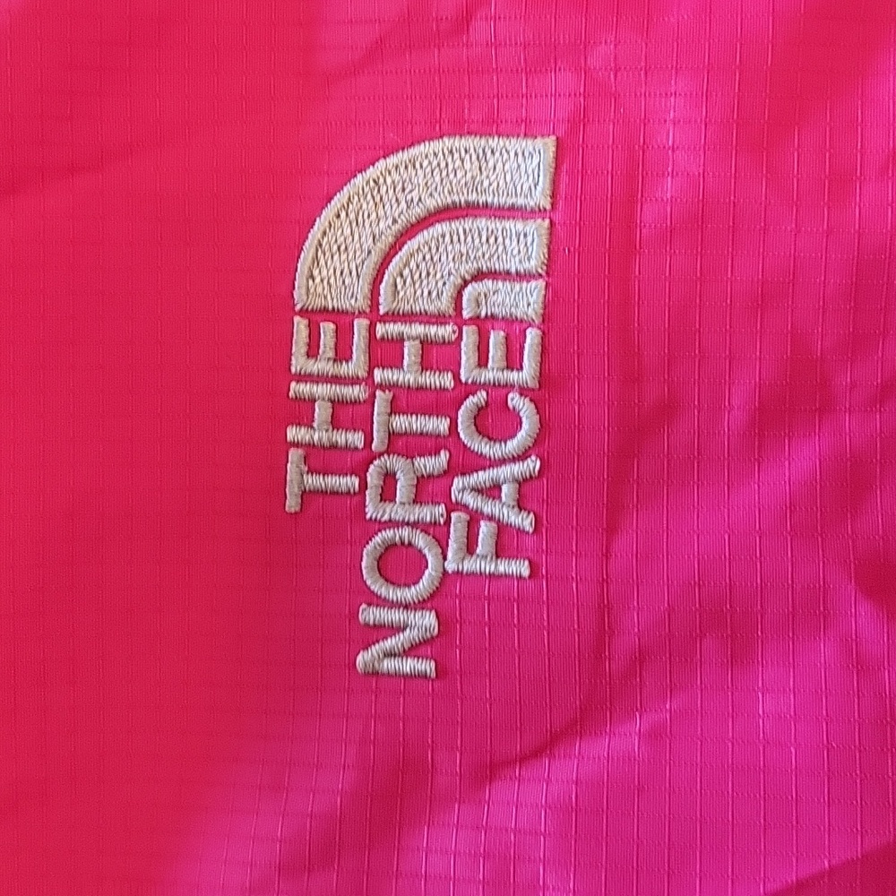 The North Face Hyvent 2.5L Fuchsia Raincoat Size Small - Picture 4 of 17